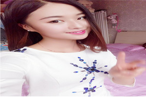 张女士_98年_159cm