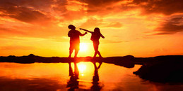 没有表白,暴漏中年女人暗恋你的五个动作_www.17xiangqinwang.com (一起相亲网)