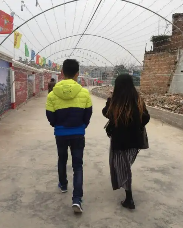 彩云之南，心归-www.17xiangqinwang.com （一起相亲网）